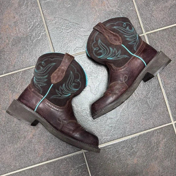 Ariat Brown Leather Western Heeled Boots with Turquoise Stitching - Picture 15 of 16